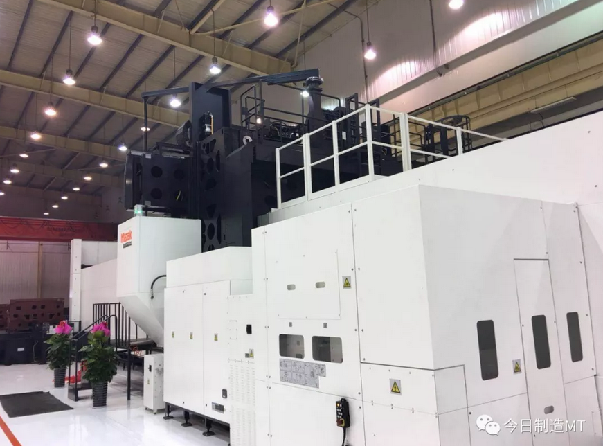 已經(jīng)投入使用的大型多面5軸龍門(mén)加工中心VERSATECH V-140N 