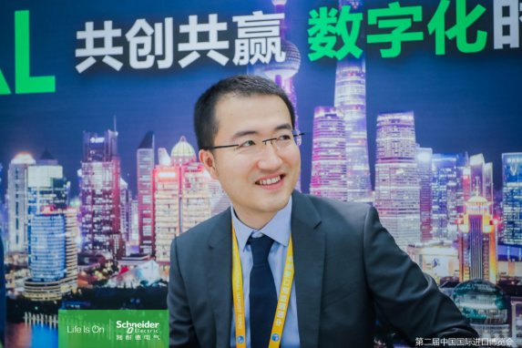 施耐德電氣中國(guó)區(qū)能效管理中壓業(yè)務(wù)，市場(chǎng)與戰(zhàn)略副總裁薛毅